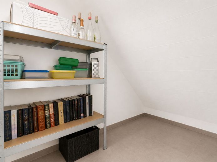 Einmaliges Wohnjuwel! 80 m² Wohnung - Loft-Charakter und 1A Veste-Coburg-Blick! Stellplatz mietbar – Abstellkammer