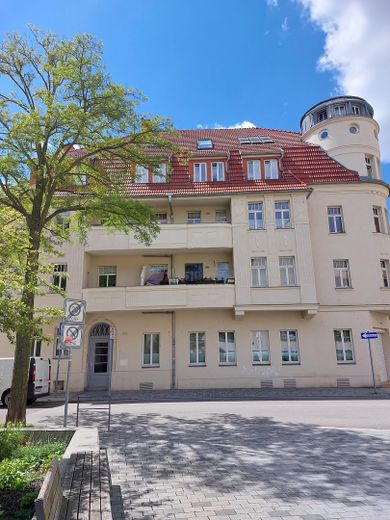 SOFORT: 77qm 2-Zimmer 3. Etage DG Markkleeberg | 3min S-Bahn | 5min agra-Park | saniert 2022 – Hausansicht