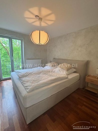 Moderne, helle Loftwohnung mit Süd-Balkon am Kustermann Park – zentral  &  ruhig – c4f7faa6630bceb862077eb73caa7040e6b5b36b.jpg