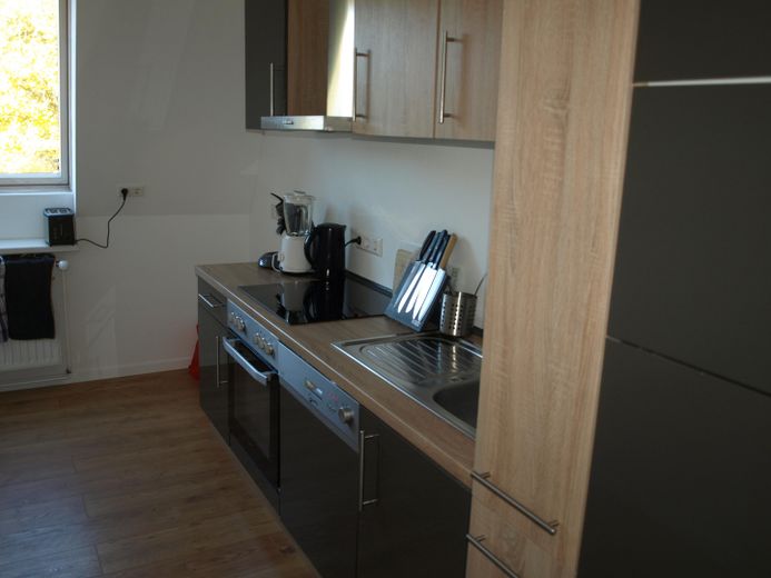 Einbauküche mit Geschirrspüler