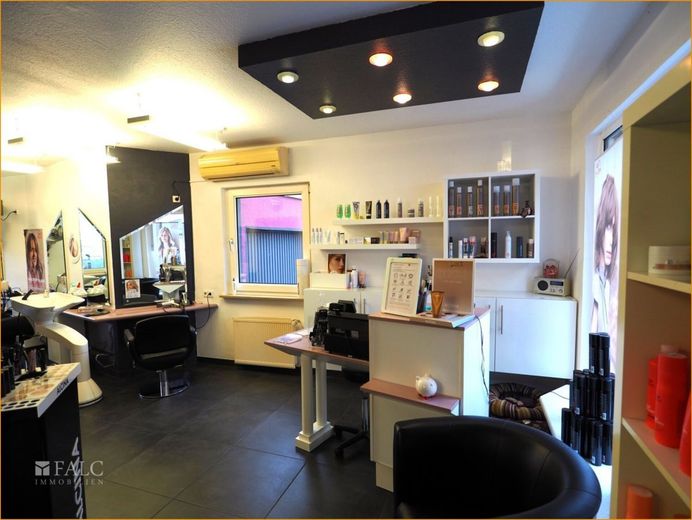 Salon