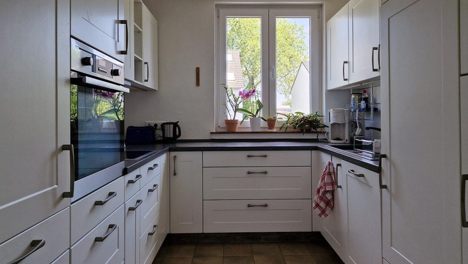 Großzügige Maisonette mit Wellnessbereich im Herzen von Opladen - provisionsfrei – Küche