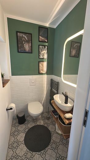 Casa unifamiliare con grande giardino – Gäste WC