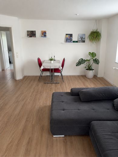 Großzügige, helle 3 Zimmerwohnung zum 01.10 oder 01.11 – Foto 5