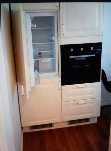 Küche - Kühlschrank + Ofen
