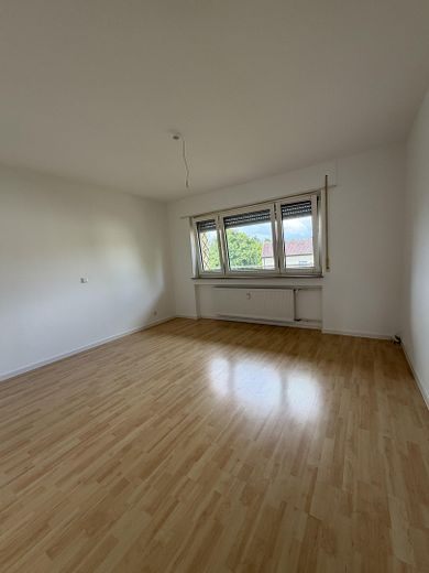 Senza provvigione con posto auto - Appartamento ristrutturato con vista sul verde – Schlafzimmer