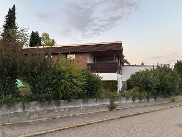 Weil der Stadt merkezinde büyük bir evde paylaşımlı daire odası – Garten + Balkon