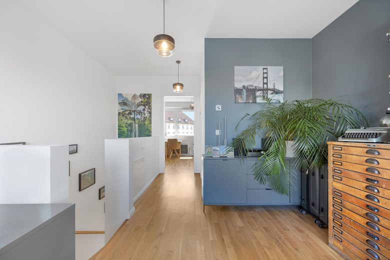 Hoogwaardig townhouse met dakterras en uitzicht op het water – Foto 20