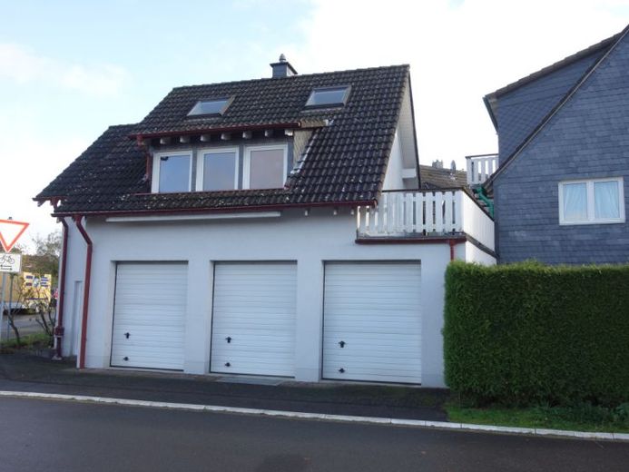 Altbau, Neubau und Mieteinnahmen - ein vielseitiges Wohnkonzept! – Foto 1