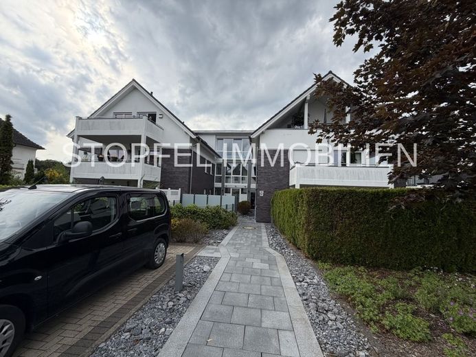 Moderne Terrassenwohnung mit Gartenanteil in Bielefeld - Jöllenbeck – Hausansicht