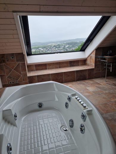 Whirlpool mit Panoramafenster