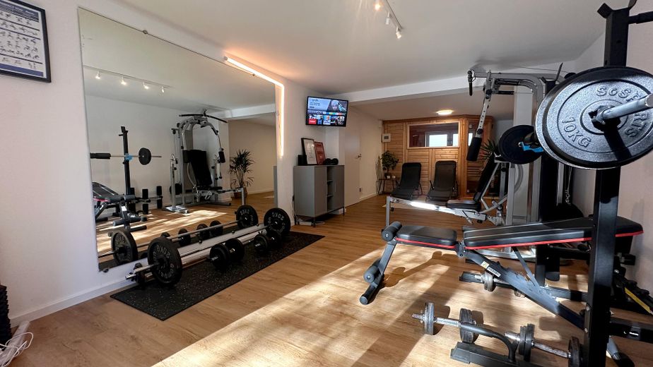 Fitnessraum & Sauna