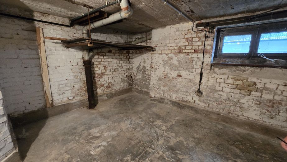 Kellerraum zu einer Wohnung