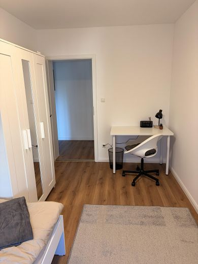 Zimmer in 3er WG im Erdgeschoss, voll ausgestattet, München Moosach – Foto 2