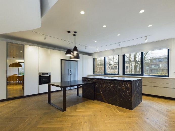 Exklusive Villa der Extraklasse in begehrter Wohnlage – Foto 4