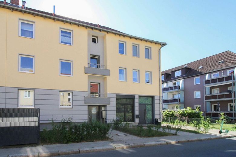 Luminoso apartamento de 2 habitaciones en la última planta con cocina equipada – Braunschweig – Außenansicht