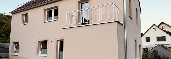 منزل لعائلتين مجدّد بالكامل - فئة الطاقة A - جاهز للسكن – Außen West