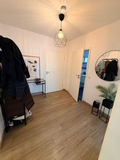 Helle Souterrain-Wohnung mit Terrasse (Südausrichtung) – Foto 9