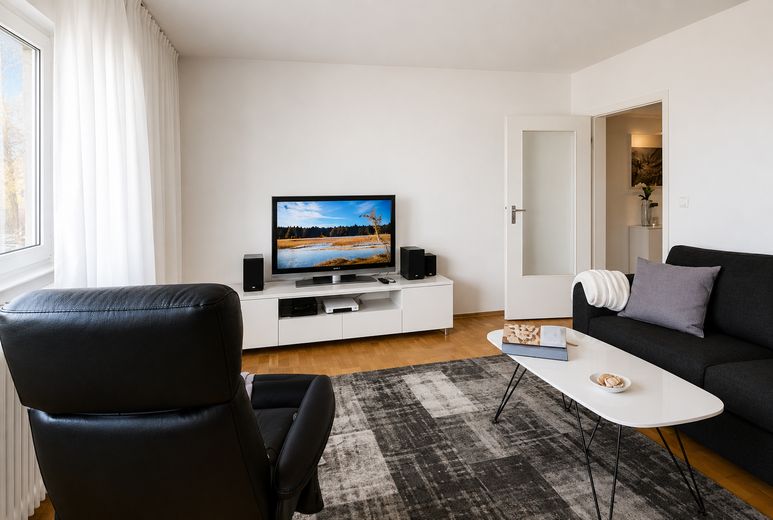 شقة مفروشة من غرفتين للإيجار ابتداءً من الآن – Wohnzimmer