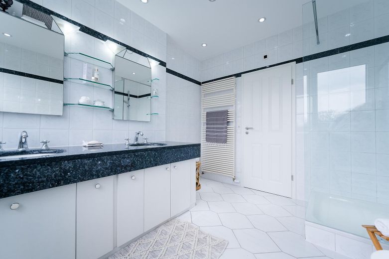 Badezimmer OG