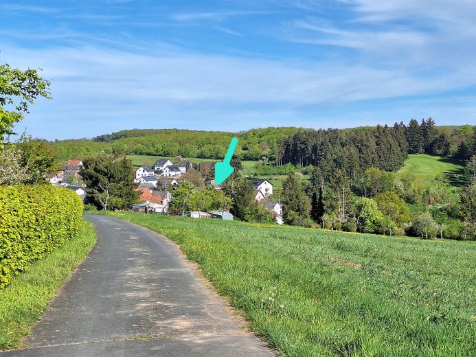 Großzügiges Wohnen im gepflegten Landhaus (nähe Golfplatz/Waldrand) PROVISIONSFREI – Lage am Golfplatz/Grünfläche