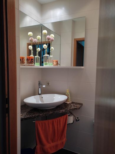 Ein schönes Zuhause in Südhanglage. – Gästetoilette im EG