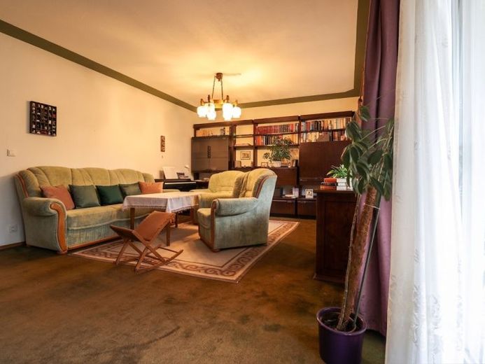 Ihr neues Zuhause wartet! Großzügige 3-Zimmer-Wohnung mit Potenzial – फोटो 1