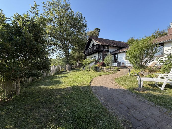 Fereinhaus Anwesen in exponierter Aussichtslage auf einem Höhenzug nahe Nürburgring provisionsfrei – Foto 45