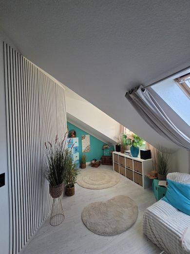 Oberkrämer - interessantes, saniertes & gepflegtes RMH mit Luxusausstattung – Gästezimmer / Kind 1 