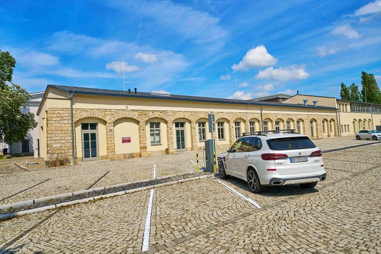 Gewerbehalle für Werkstatt / Lager / Handel  286,3 m² – Foto 1