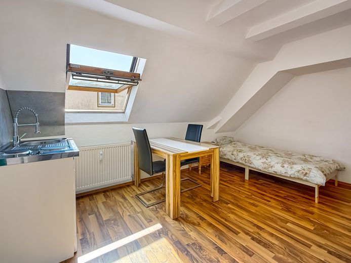 Starke Rendite – Kapitalanlage mit 4 möblierten Apartments in Ingenheim – WJ-00162_bild_004.jpg