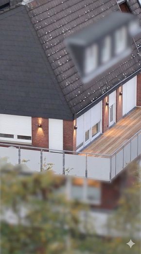 Großzügige Dachterrasse Foto