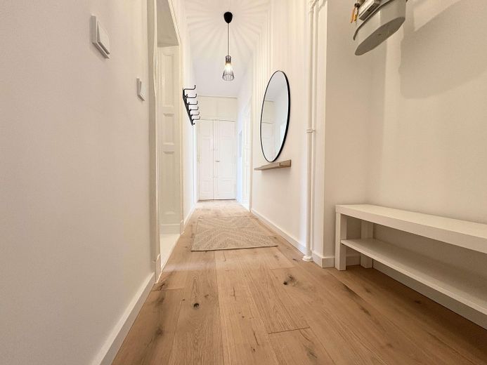 Helle und vollständig möblierte 3-Zimmer-Wohnung im Herzen von Berlin-Friedrichshain – Foto 9