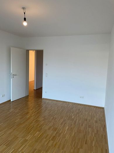 Energieeffizient Stadtwald 3,5 Zimmer mit Loggia, EBK und Tiefgarage – Foto 7