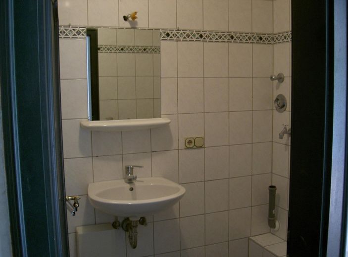 gepflegtes 9 Familienhaus in Erftstadt-Liblar – Bad Whg 7
