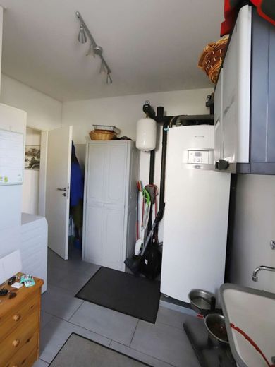Przyszłość spotyka komfort - geotermia, fotowoltaika i luksusowe wyposażenie w spokojnej lokalizacji – Hauswirtschaftsraum