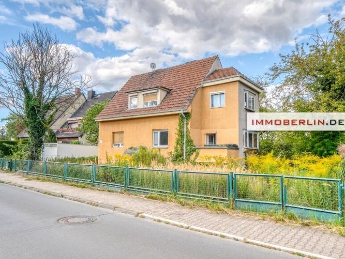 IMMOBERLIN.DE - ¡Oportunidad atractiva! Armonioso terreno edificable en una ubicación tranquila en la parte posterior – Foto 1