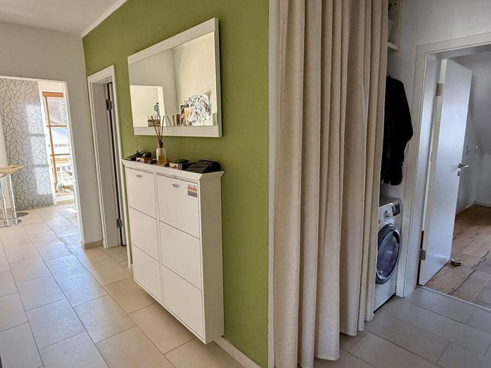 Exklusive Dachgeschosswohnung in Alleinlage – 2 Balkone - 2 Bäder – Diele
