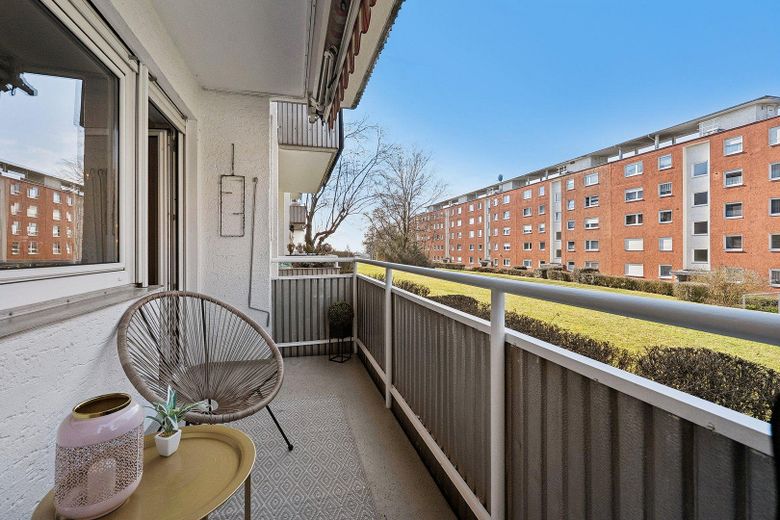 PROVISIONSFREI: Bezugsfertige Wohnung in begehrtester Lage Schweinfurts – Balkon