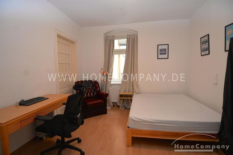 Große 4-Zimmer-Wohnung in Friedrichshain, möbliert – b77687090576d0179533aa877b7e9a29f9625fe4.jpg