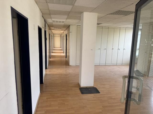 schöne helle Büroflächen Büro Buero 50-500 QM in zentraler Lage mit Parkplätzen und Aufzug – Foto 10