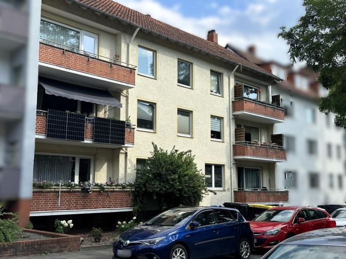 3-Zimmer-Wohnung mit zwei Balkonen auf der Marienburger Höhe in Hildesheim – Foto 1