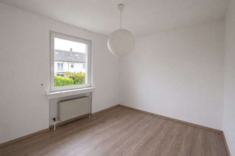 Provisionsfrei von privat: Modernisiertes Reihenhaus mit Garage in Hagen-Ems – Kinderzimmer 1