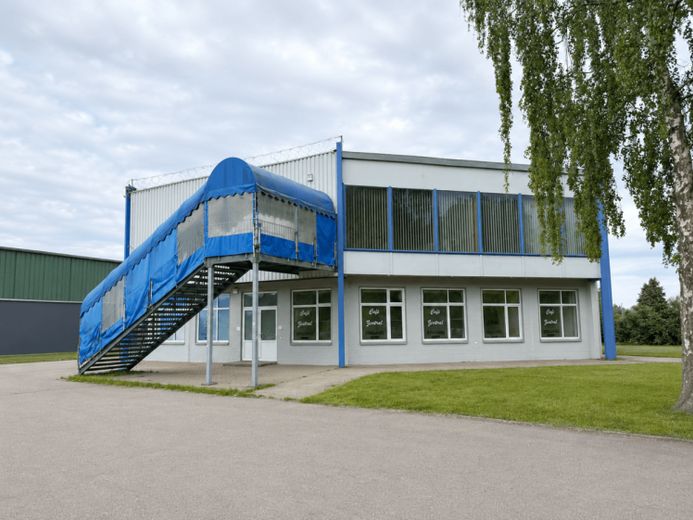 ***Attraktive Gewerbeimmobilie in Bestlage Schwerins*** – Foto 1