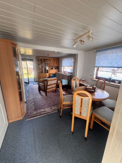 Charmantes Einfamilienhaus in Reinfeld - Großes Grundstück, top gedämmt &amp; sofort bezugsfertig! – Wohn-Esszimmer