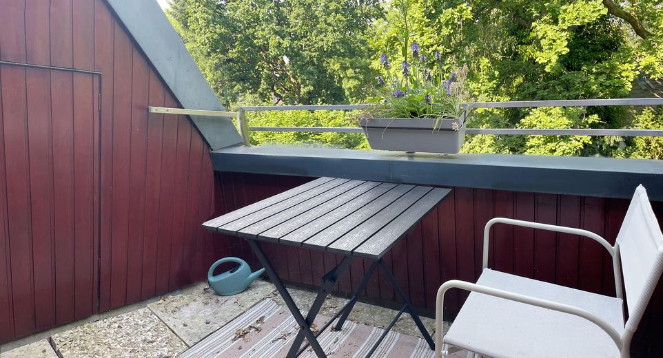 Provisionsfrei: Lichtdurchflutete 4-Zimmer-Eigentumswohnung mit Westbalkon in grüner Bestlage – Balkon 3