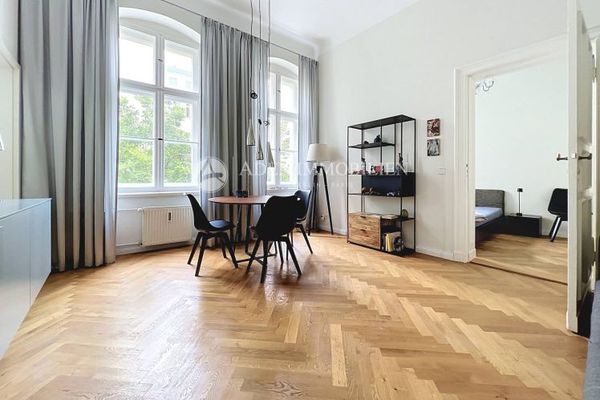 Perfekcyjne mieszkanie 2-pokojowe w najlepszej lokalizacji Charlottenburga!