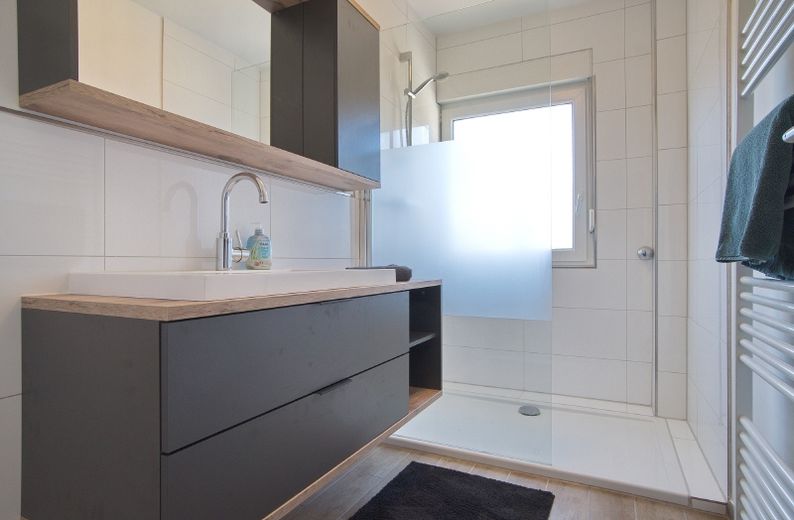 Helle, komplett und hochwertig ausgestattete Wohnung in sehr guter Wohnlage, Nähe Kirchviertel – ba7b6c9dd47b3e39cdc187ae5e07ea4a61eeeeb3.jpg