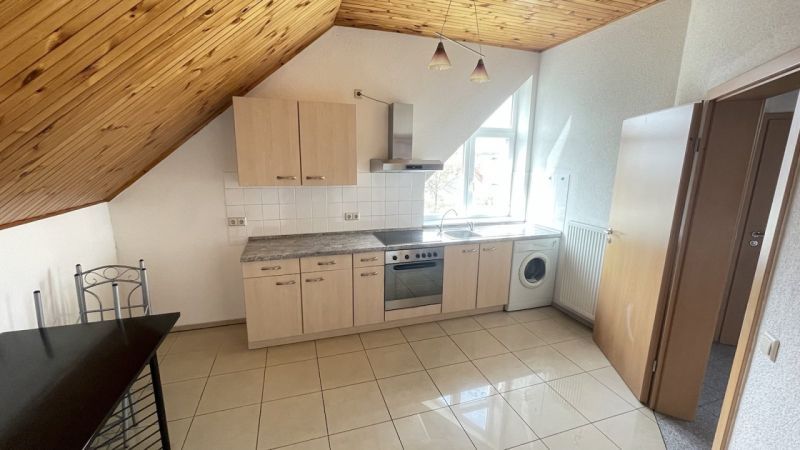 Schöne, helle Dachgeschosswohnung mit herrlichem Ausblick - sofort bezugsfertig. – Bild 8