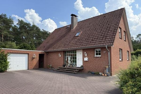 Maison individuelle avec grand terrain à Honerdingen